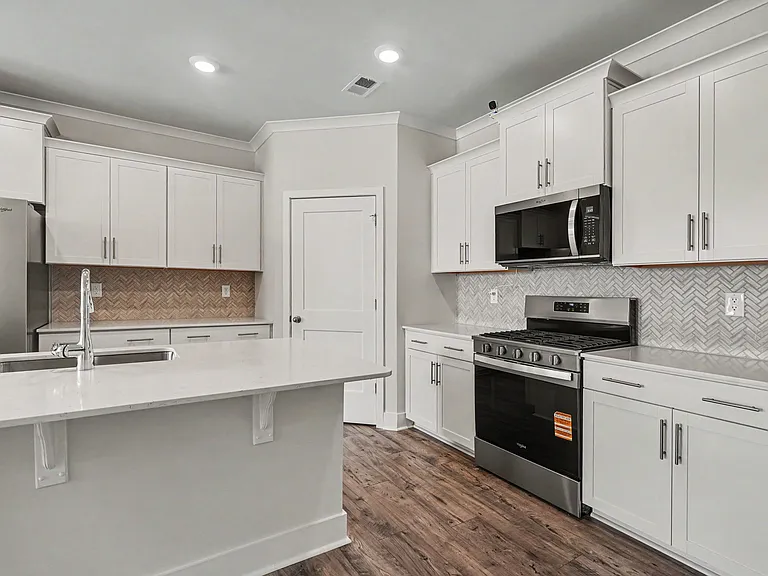 1022 Whistling Pl — Photo 6