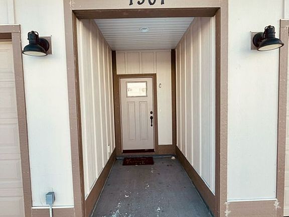 3rd image of 1307 Bunson Blvd Unit C