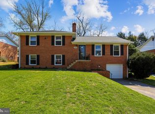 10707 Huntwood Dr, Silver Spring, MD 20901