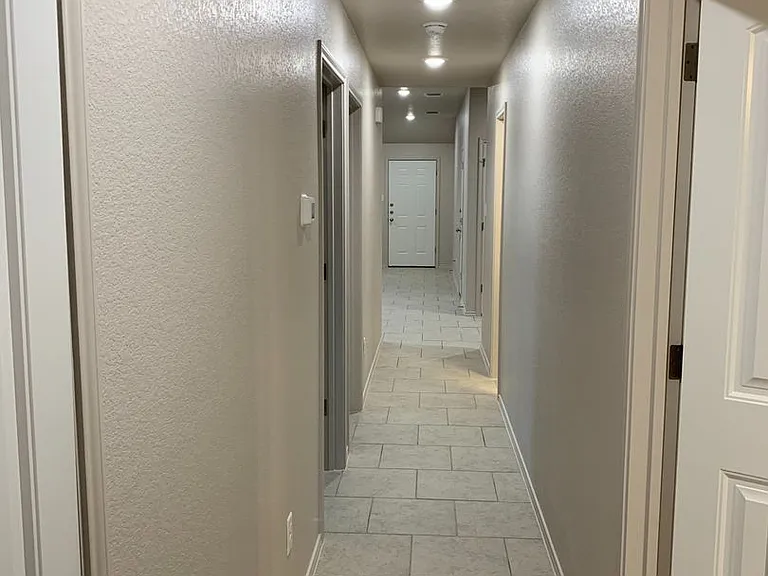 2432 FM 1113 — Photo 21