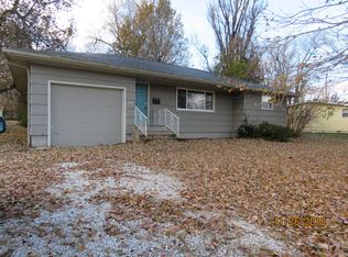 1722 W Sunshine St, Springfield, MO 65807