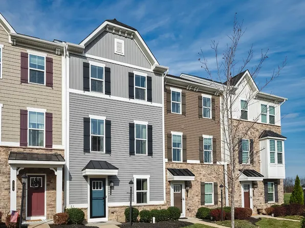 159 Bucktail Dr, Cranberry Township, PA 16066