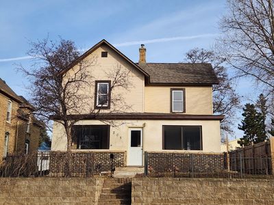 205 Boulevard Ave NE, Montgomery, MN, 56069