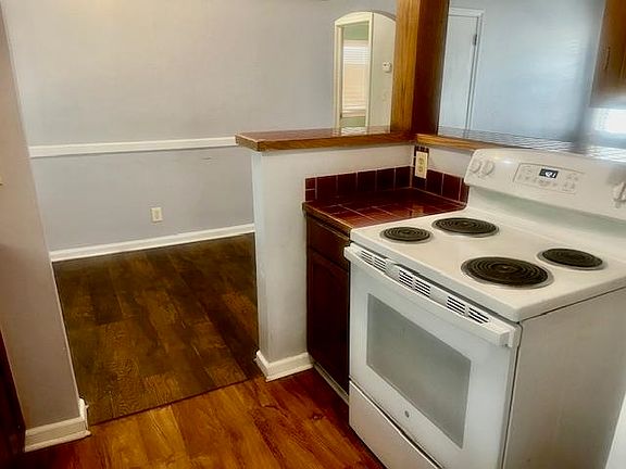 5th image of 1414 N Battin St