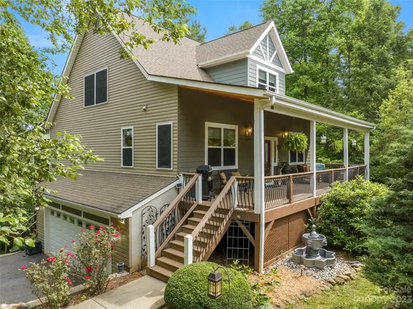 211 Double Brook Dr, Weaverville, NC 28787