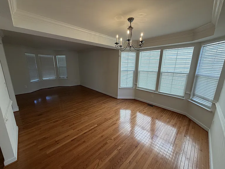 3921 Braveheart Cir — Photo 6