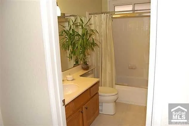 24 La Cueva — Photo 12