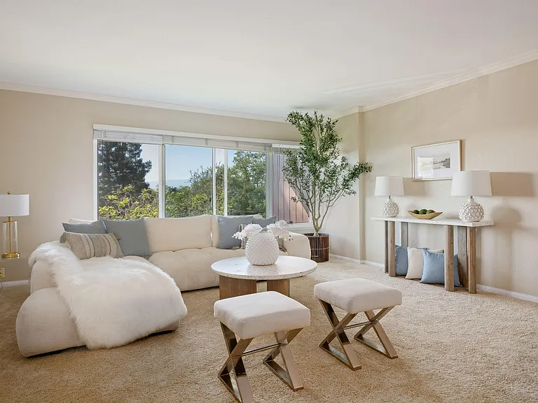 2727 Miradero Dr #302 — Photo 12