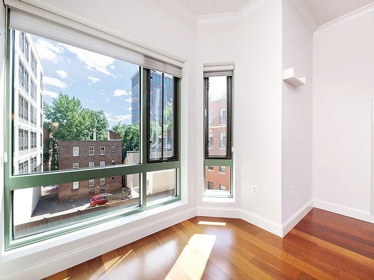 20 2nd St #324 — Photo 13