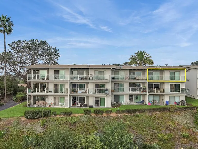 640 W Solana Cir W #18 — Photo 47