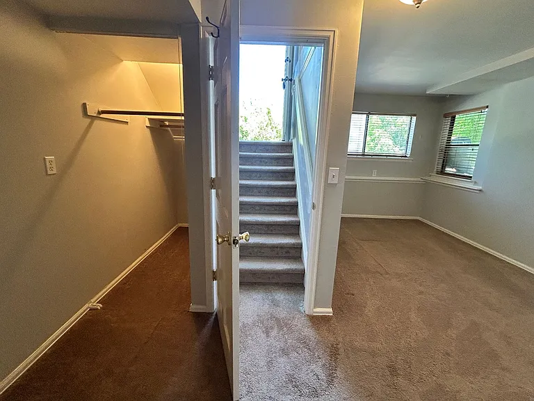 1031 Portland Pl #7 — Photo 20