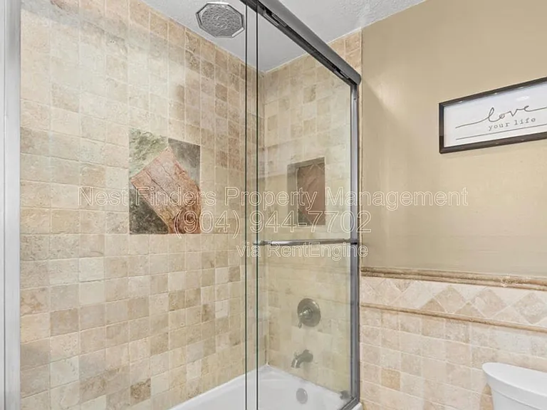 2623 Forbes St — Photo 17