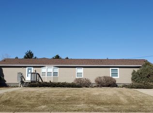 903 6th Ave W, Lemmon, SD 57638