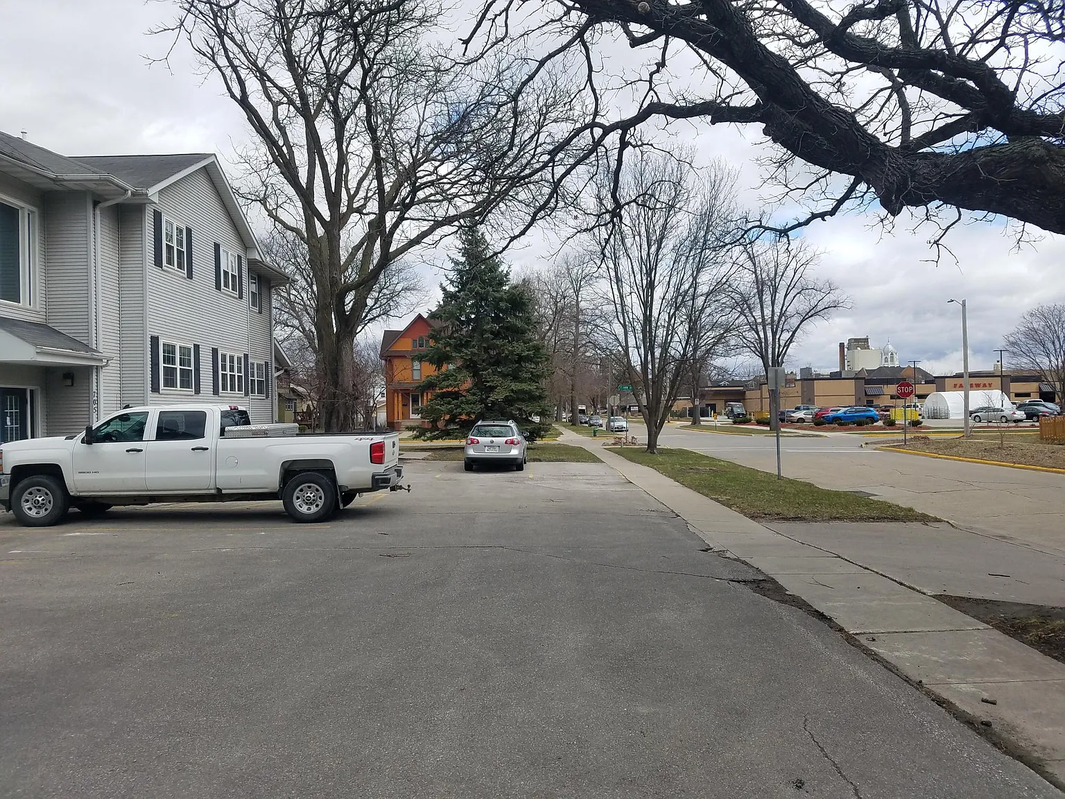 2 bed, $1,000 — Photo 3