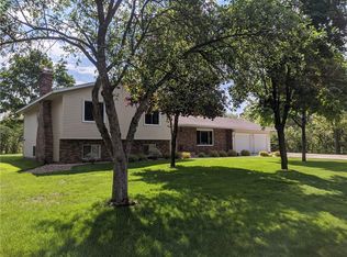 1033 E Shore Dr, Altoona, WI 54720
