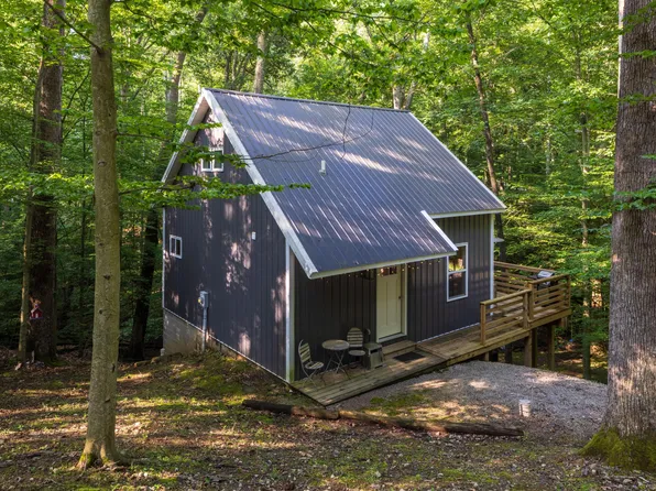 1201 Taos Ln, Sugar Grove, OH 43155