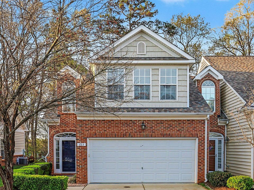 1st image of 723 Swan Neck Ln