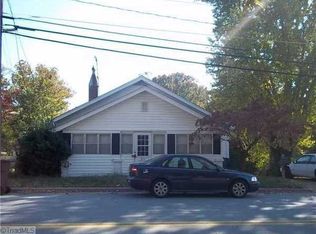 1618 McKnight Mill Rd, Greensboro, NC 27405