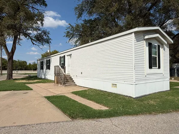 1915 W Macarthur Rd #126, Wichita, KS 67217