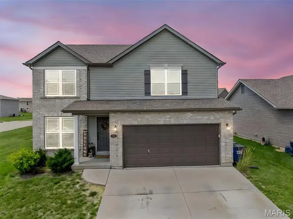 929 Arapaho Dr, Warrenton, MO 63383