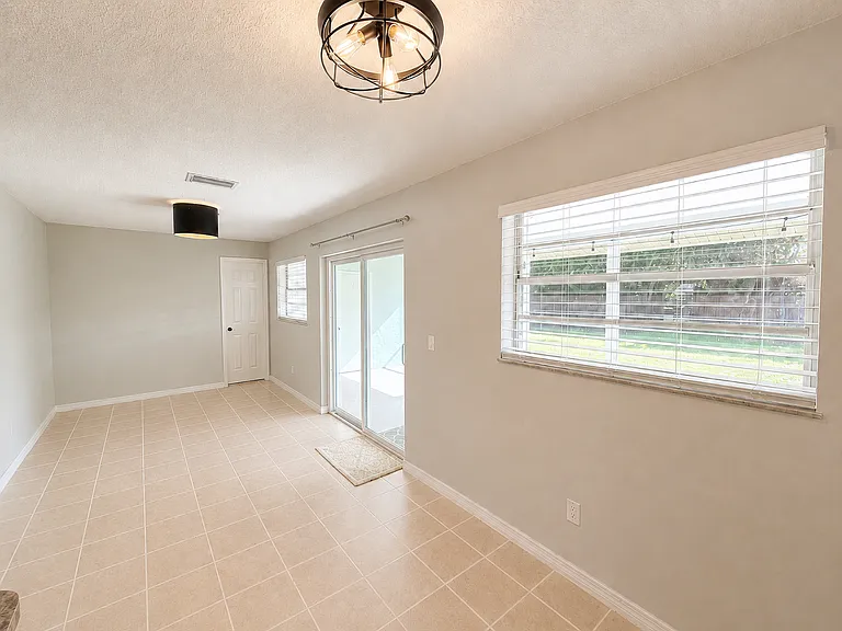 2478 NW Holiday Ct — Photo 23