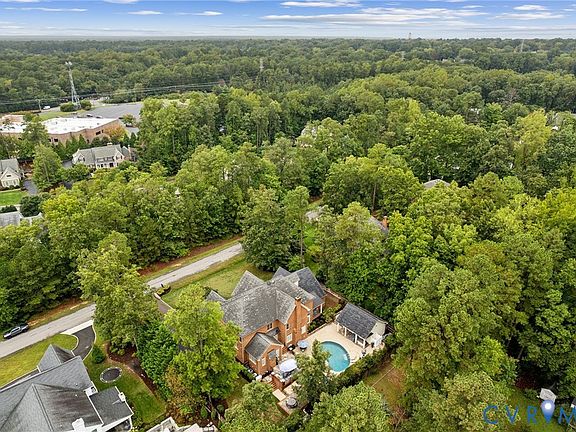 3rd image of 119 Countryside Ln