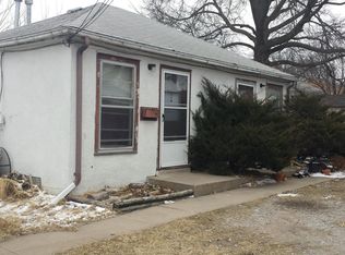 1112 S 33rd St, Lincoln, NE 68510
