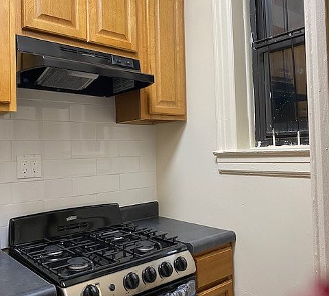3rd image of 4315 46th St APT F7