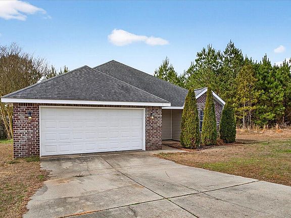3rd image of 16 Charleston Way