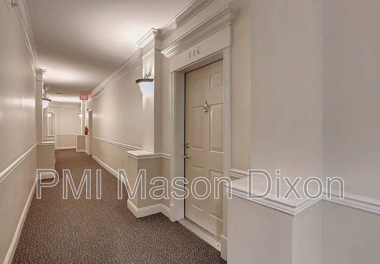 5801 Clipper Ln #404 — Photo 5