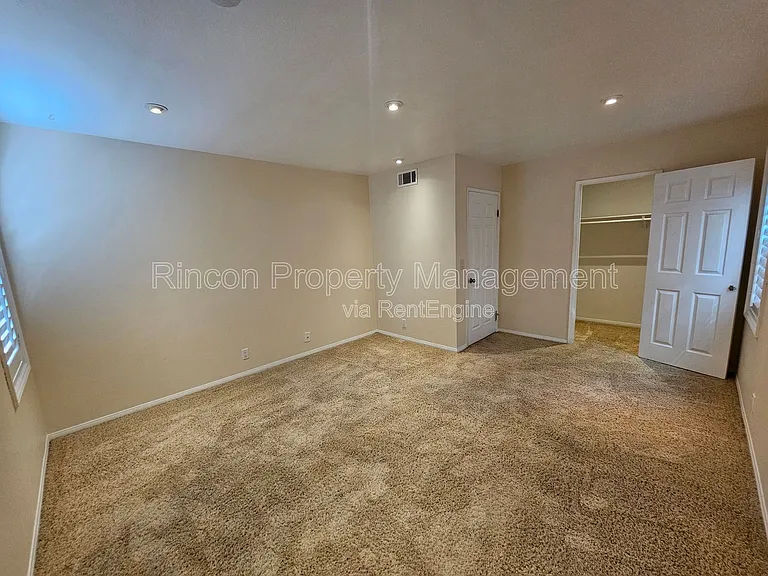 2632 Captains Ave — Photo 7
