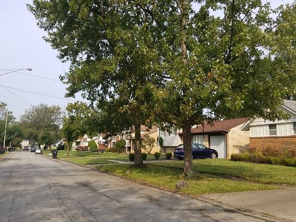 4th image of 844 Hollywood Dr