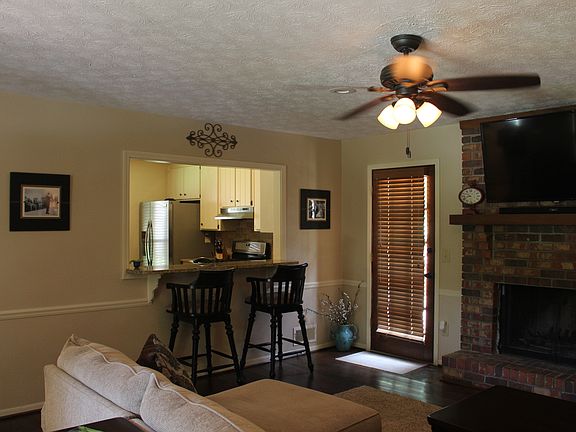 4th image of 309 Westover Dr