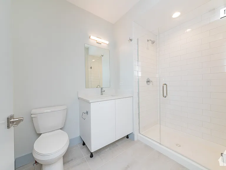 6355 N Glenwood Ave #2S — Photo 8