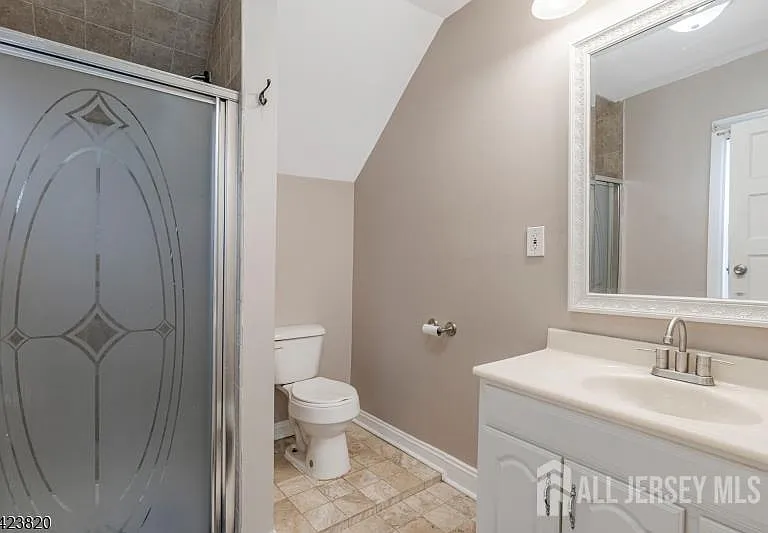 110 Parker St — Photo 15