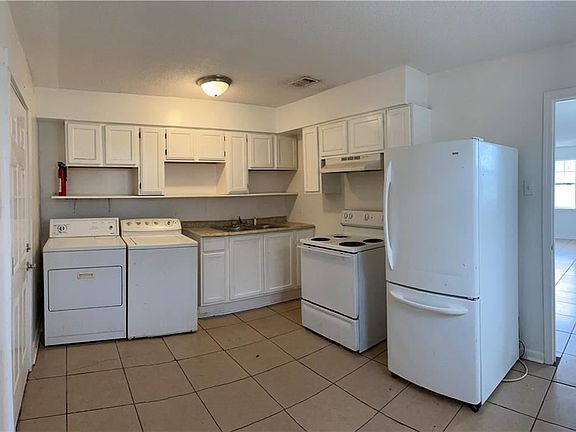 5th image of 2936-38 Americus St