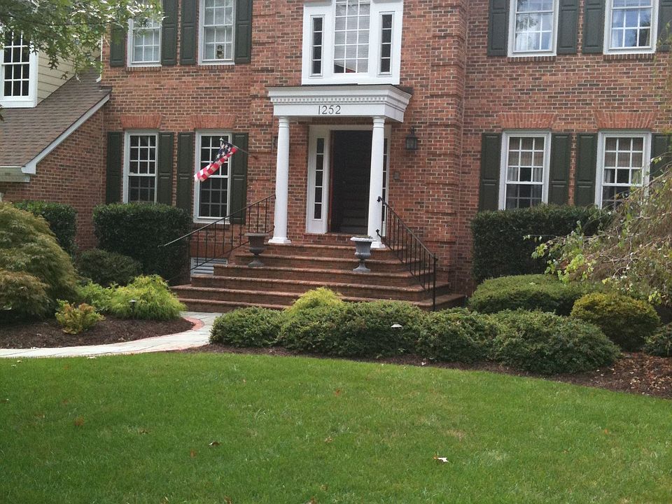 2nd image of 1252 Center Harbor Pl