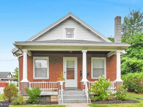 43 S Morwood Ave, West Lawn, PA 19609