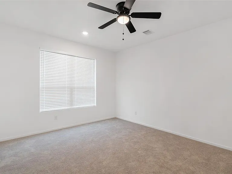 5307 Sleepy Fox Ln — Photo 9