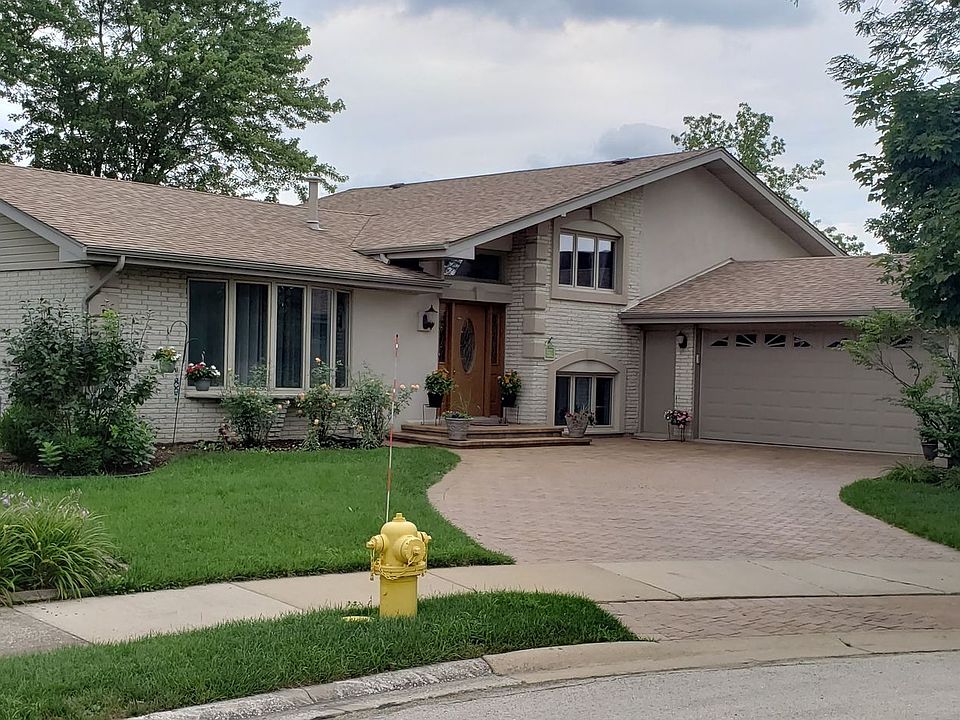 1st image of 8940 Oakdale Ct