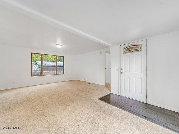4th image of 3075 E Collingwood Ave
