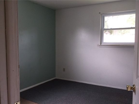 4th image of 5461 Grandview Ave