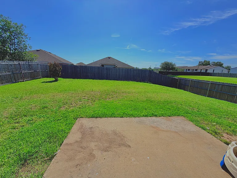 980 Bridle Bit Dr — Photo 23