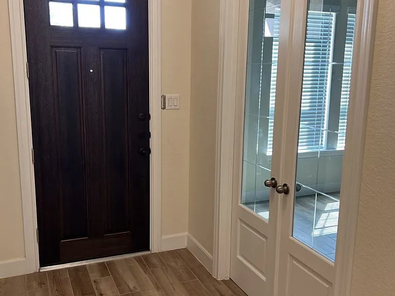 10215 High Noon Dr — Photo 16