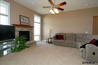 3rd image of 601 S 200th St