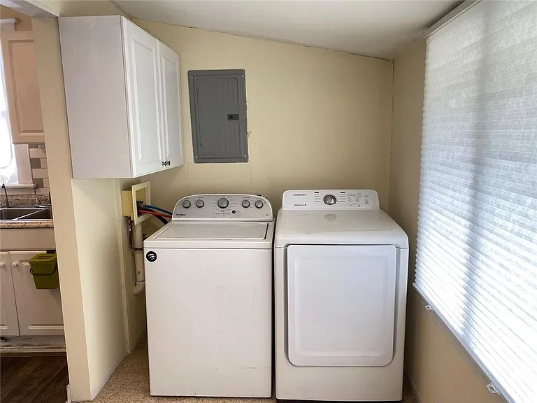 175 Park Dr NW — Photo 31