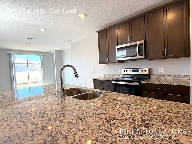 3063 Laurel Oak Ln — Photo 10