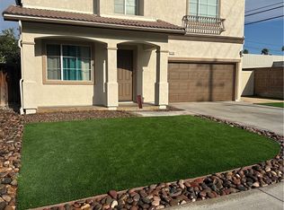 11141 Gardenhurst Ct, Riverside, CA 92505