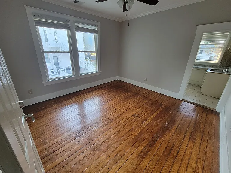 1019 Sheridan Ave #C — Photo 2