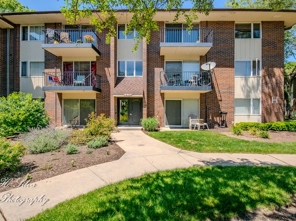 5S070 Pebblewood Ln APT H7, Naperville, IL 60563